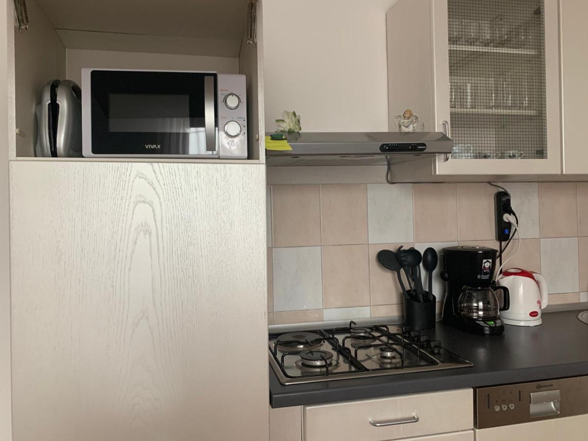 Apartmani Spomenka Seline Esterno foto
