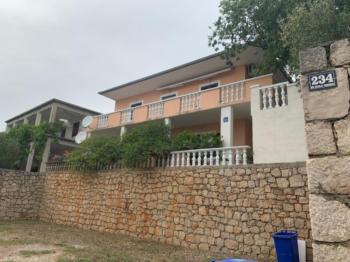 Apartmani Spomenka Seline Esterno foto