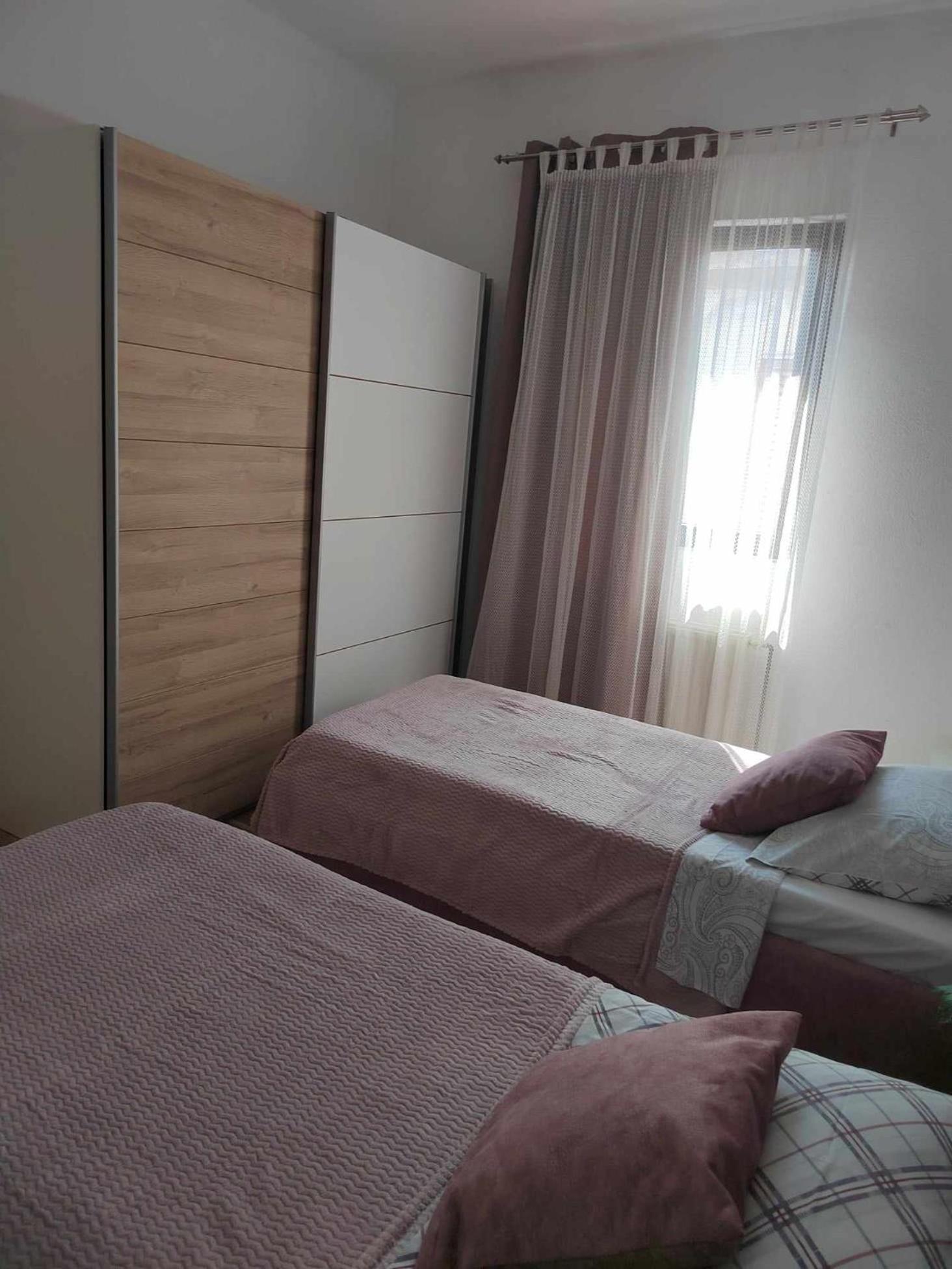 Apartmani Spomenka Seline Esterno foto
