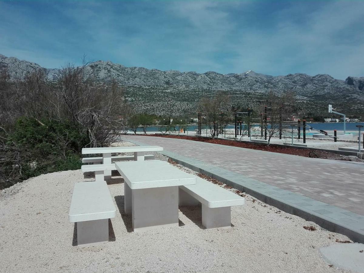 Apartmani Spomenka Seline Esterno foto