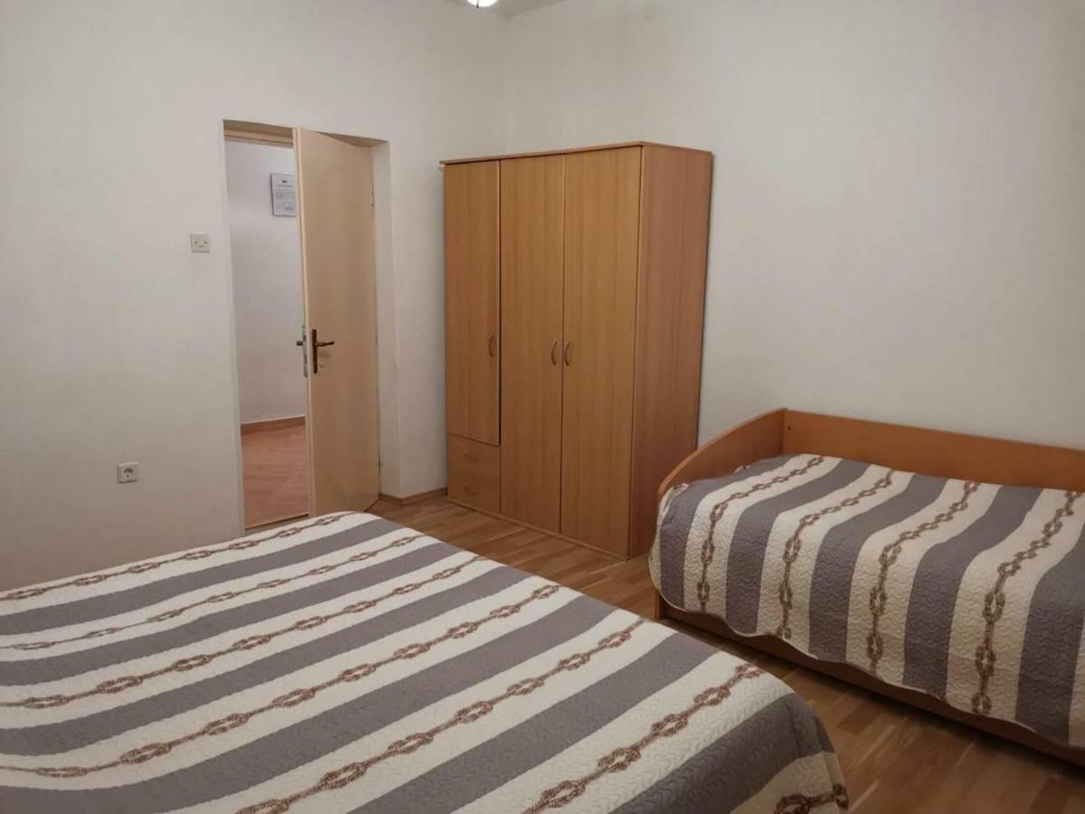 Apartmani Spomenka Seline Esterno foto