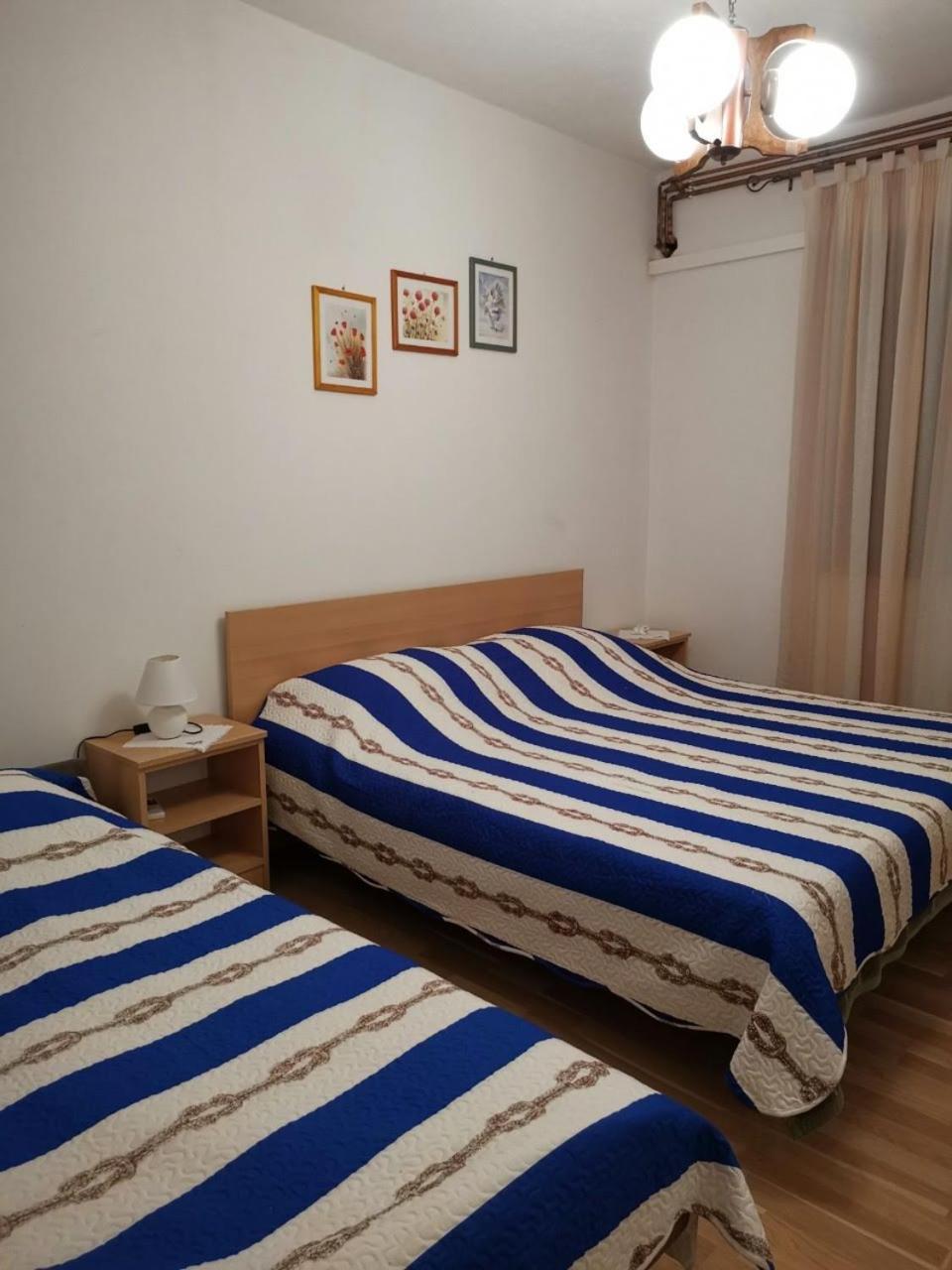 Apartmani Spomenka Seline Esterno foto