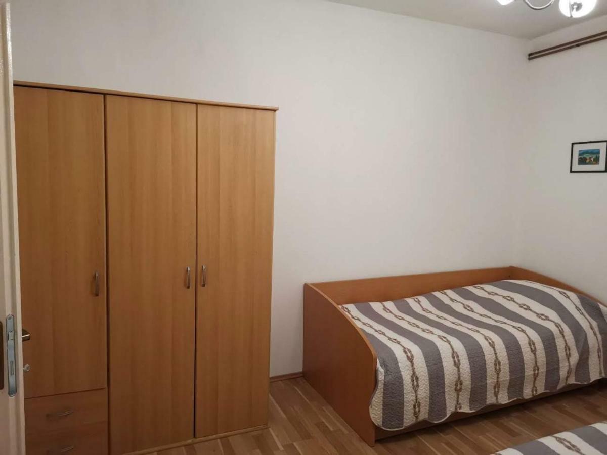 Apartmani Spomenka Seline Esterno foto